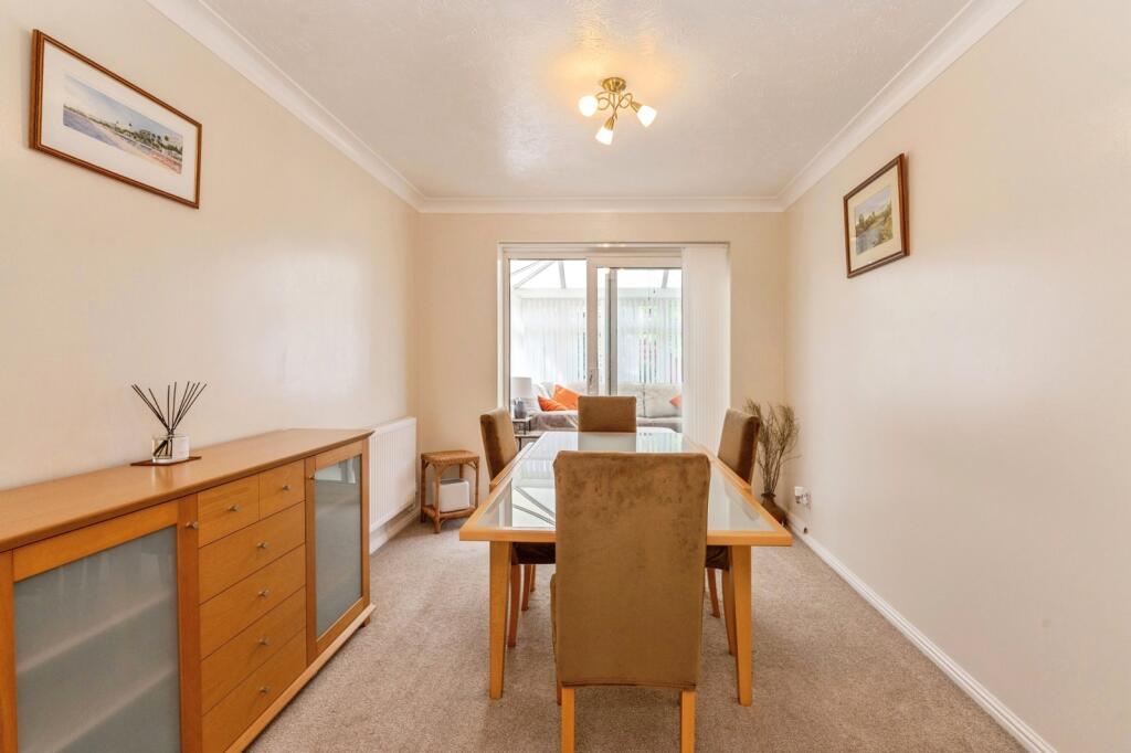House in Romford - View 5