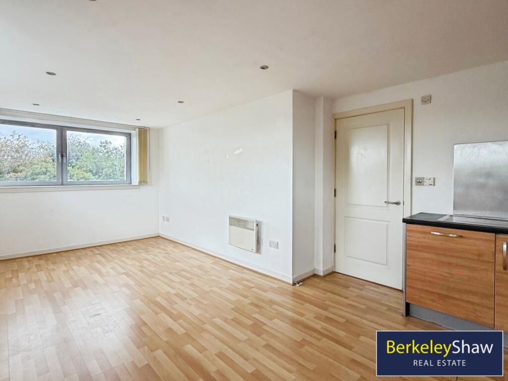 Apartment in Liverpool - More