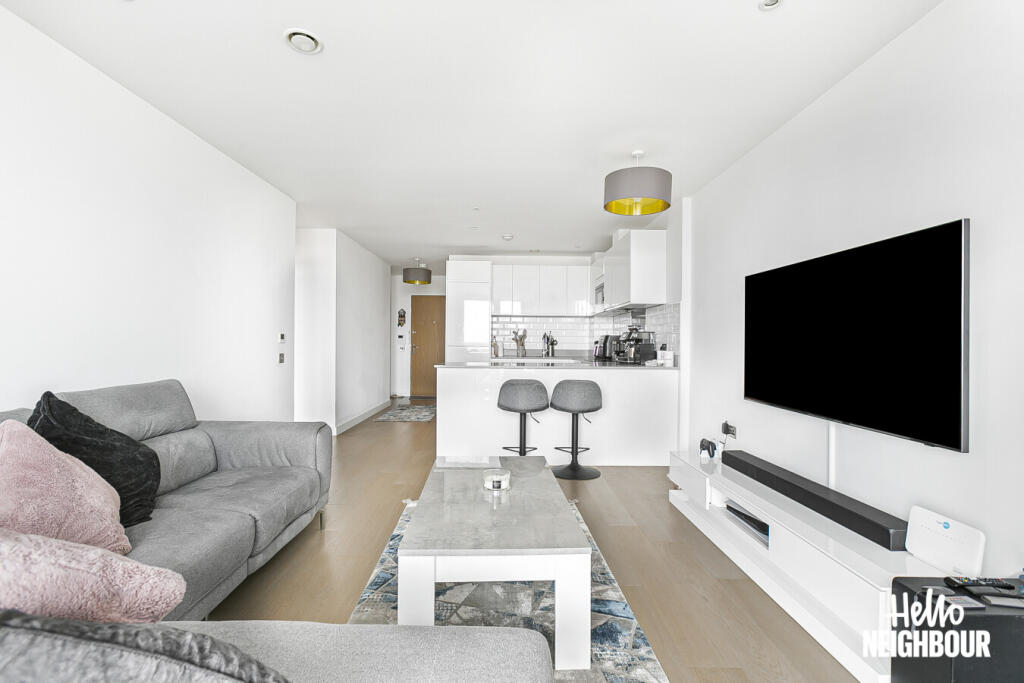 Apartment in Ilford - View 5