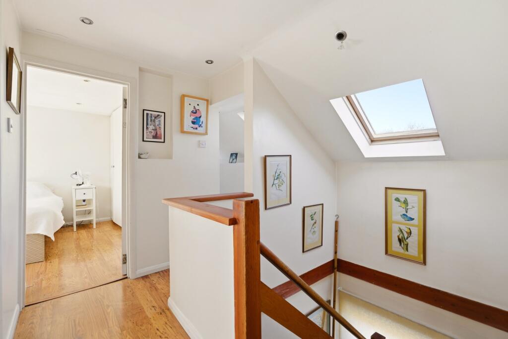 Additional image 8 of Garrard Way, Wheathampstead, St. Albans, Hertfordshire, AL4