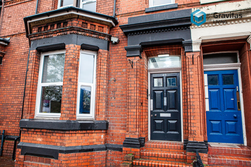 House in Warrington, Centre Park, Howley - More