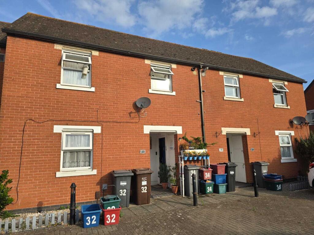Main image of property: Padbury Close, Bedfont, TW14