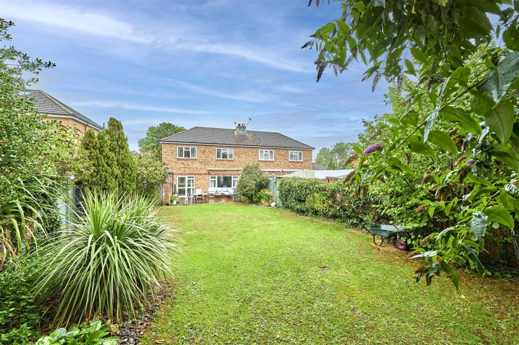 House in Bishop's Stortford, Havers - View 2