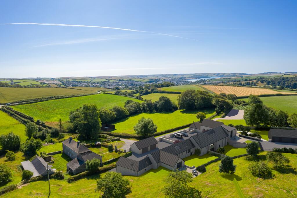 5-bed house on Kingsbridge, Devon, £1,800,000