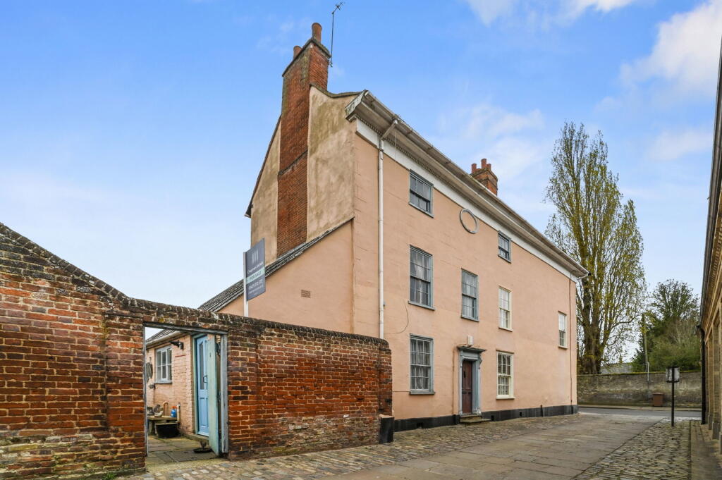 Main image of property: Market Place, Hadleigh, Ipswich