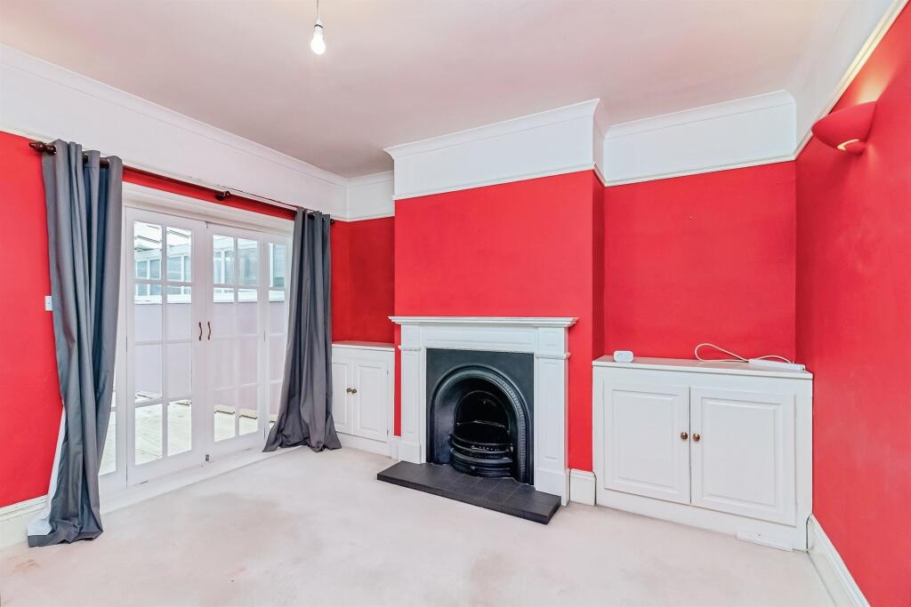 House in South Kesteven, Stamford - View 3