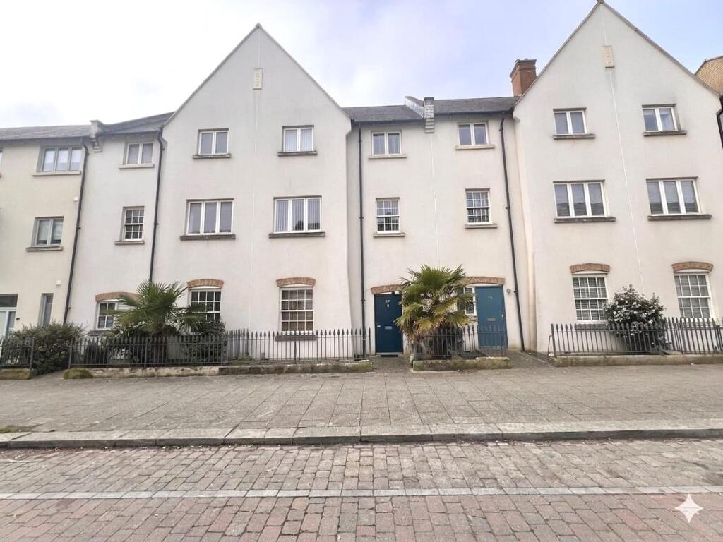 Main image of property: High Street, Upton, Northampton NN5