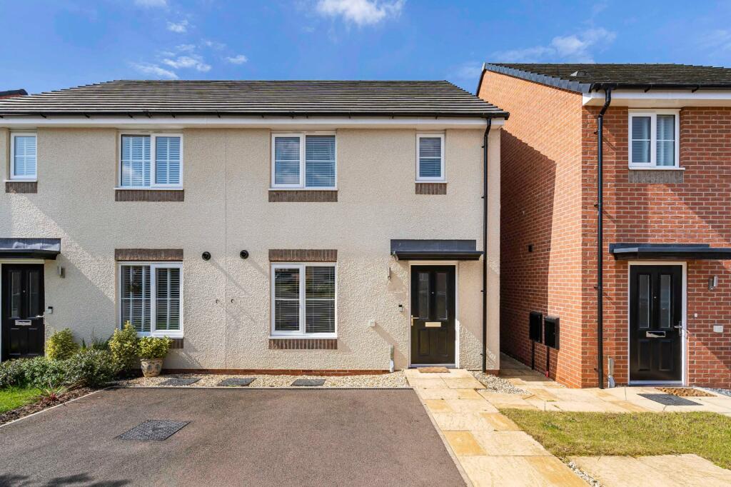 Main image of property: Millpond Way, Bulkington, Bedworth, Warwickshire, CV12