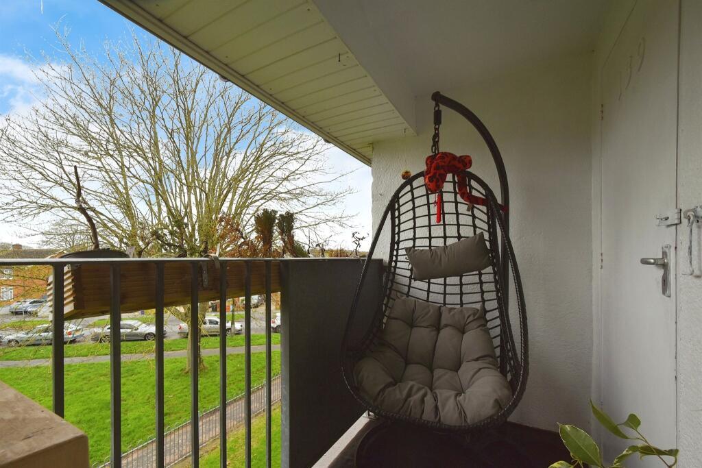 Welcombe Avenue, Swindon photo 3