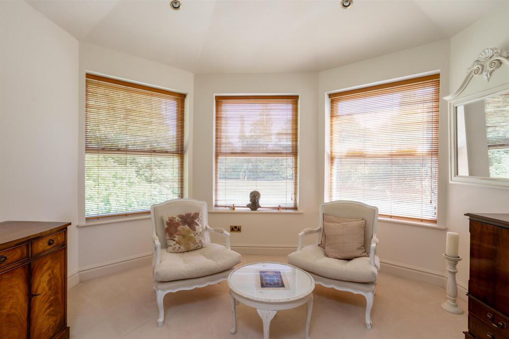 Lakeside, Acaster Malbis, York photo 4