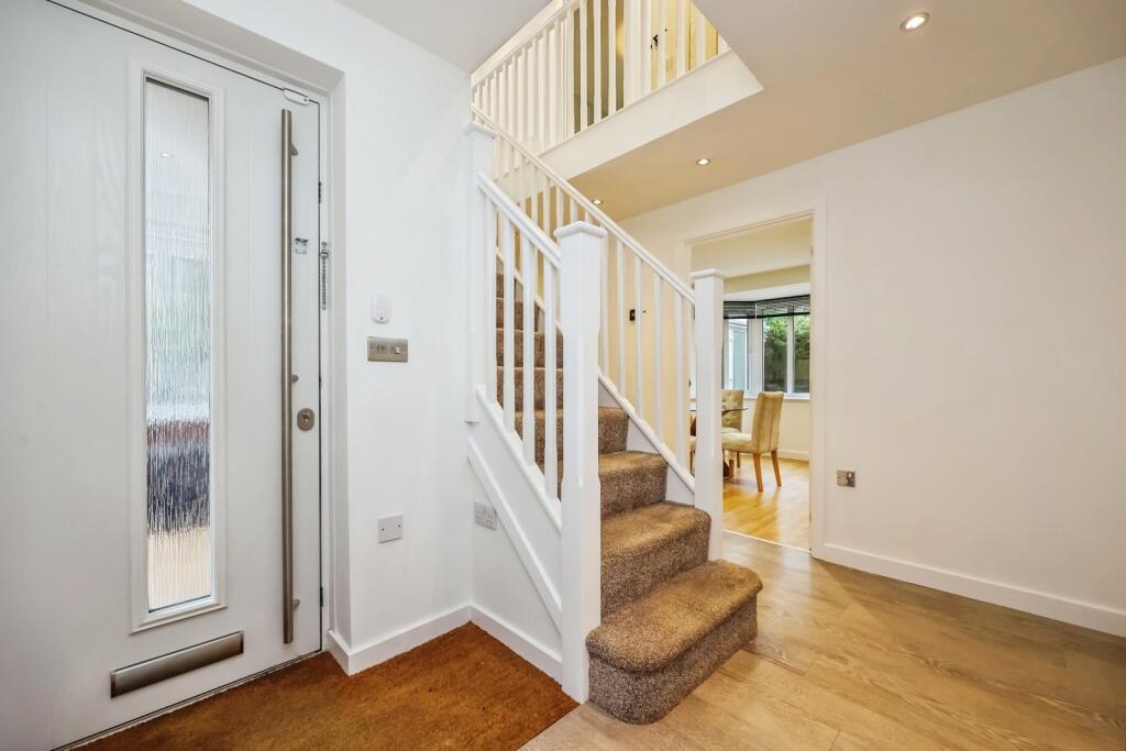 House in Ashfield, Hucknall - View 5