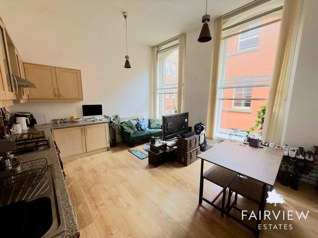 Apartment in Nottingham, Lace Market, St Ann's - View 3