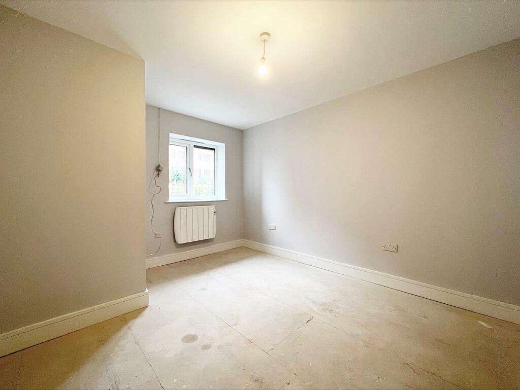 Apartment in Barnsley, South Yorkshire - More