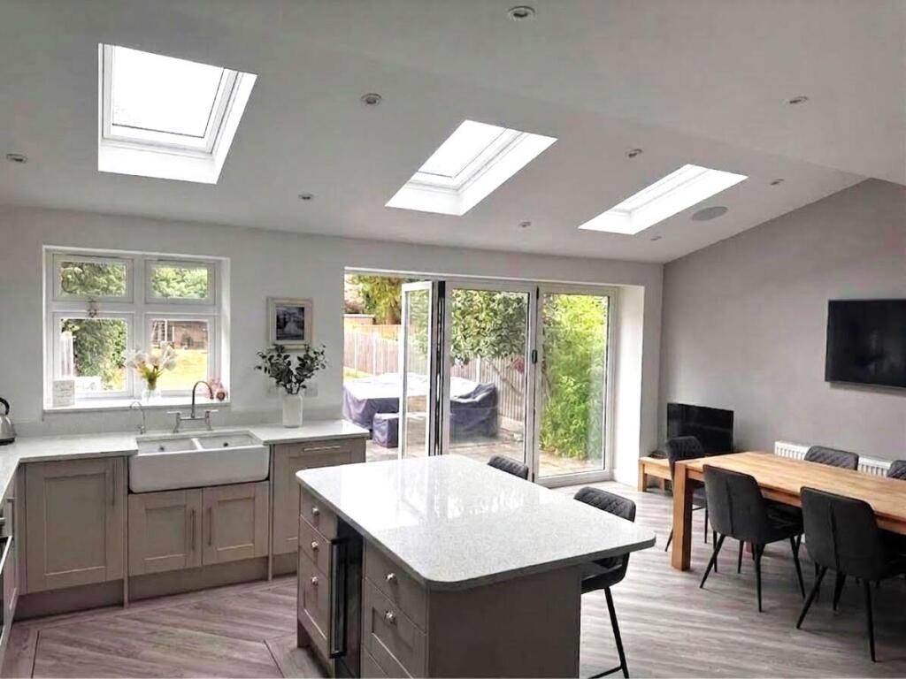 House in London - View 4