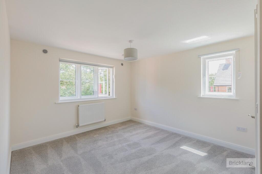 Apartment in Coventry - More