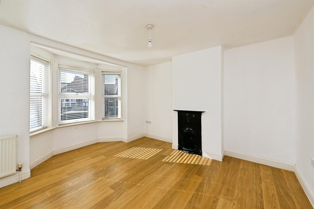 House in King's Lynn and West Norfolk, Gaywood - More