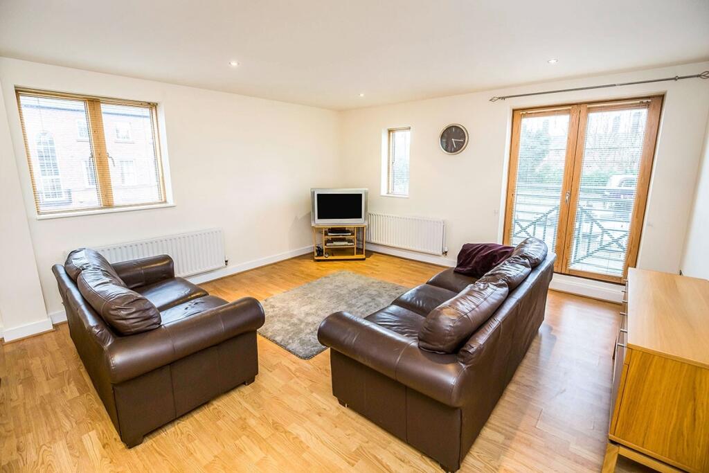 Apartment in Chester - View 3