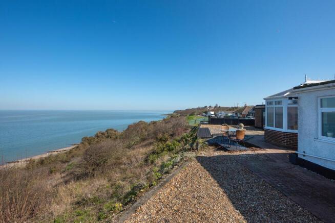 Reculver Drive, Herne Bay photo 3