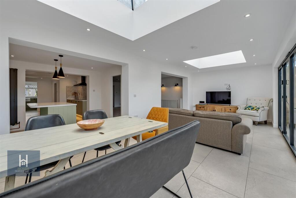 House in Bristol, Sodbury - View 3
