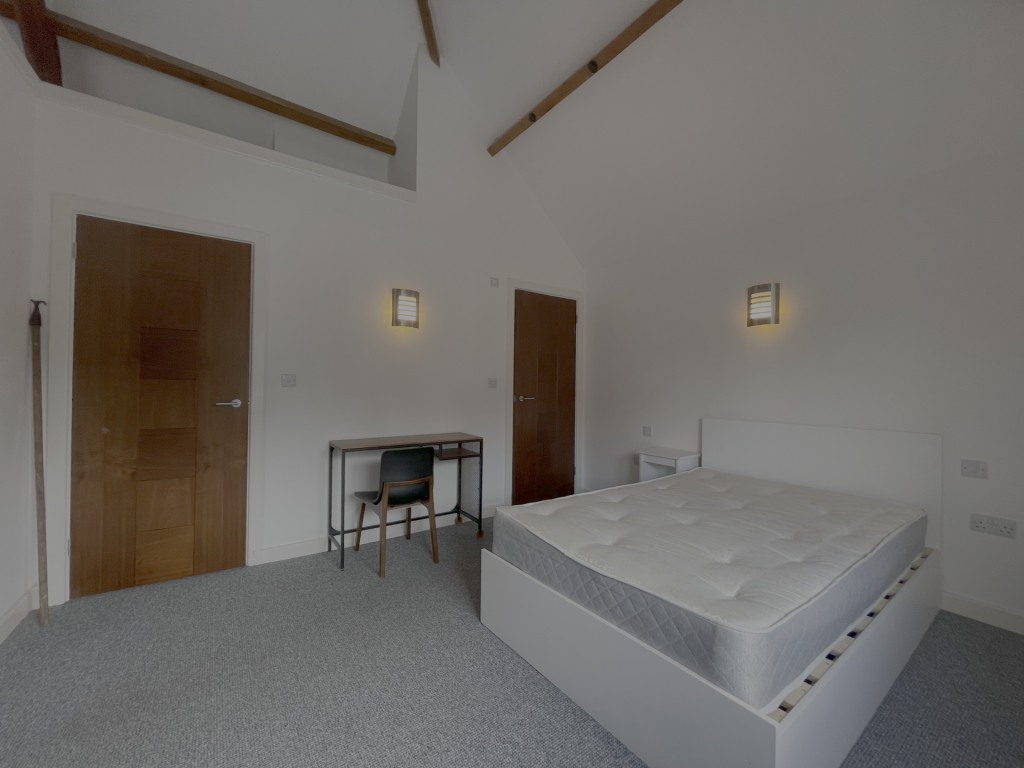 Apartment in Charnwood, Shelthorpe - More