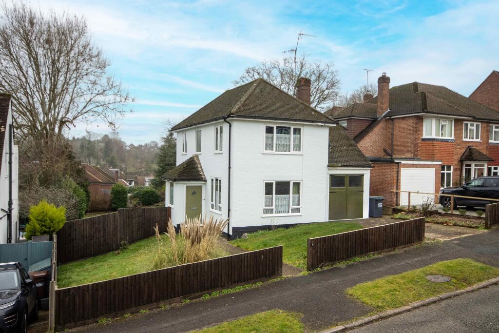 Main image of property: Beechwood Avenue, Chorleywood, WD3