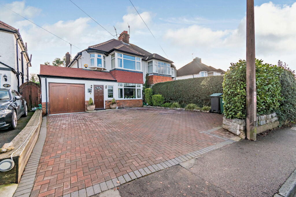 Main image of property: Hampermill Lane, Watford, WD19 4NT