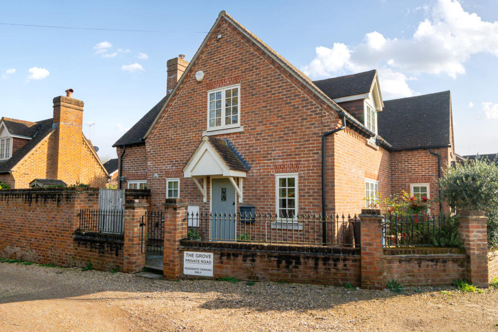 Main image of property: The Grove, Farnham, GU9