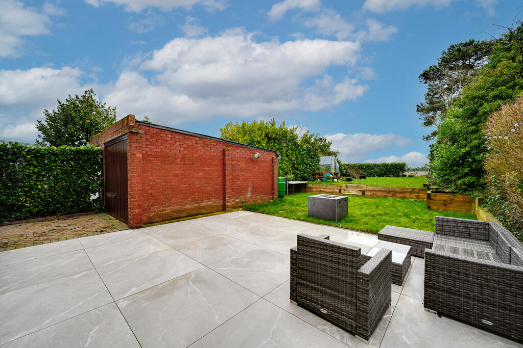 Bucklesham Road, Kirton photo 4