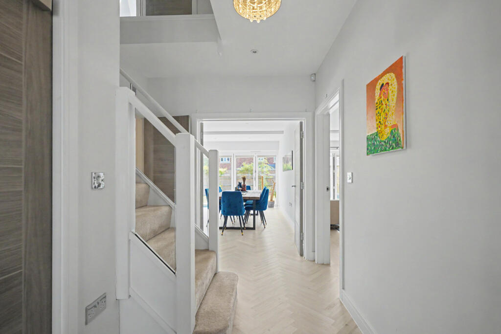 House in Northampton, Dallington - View 4