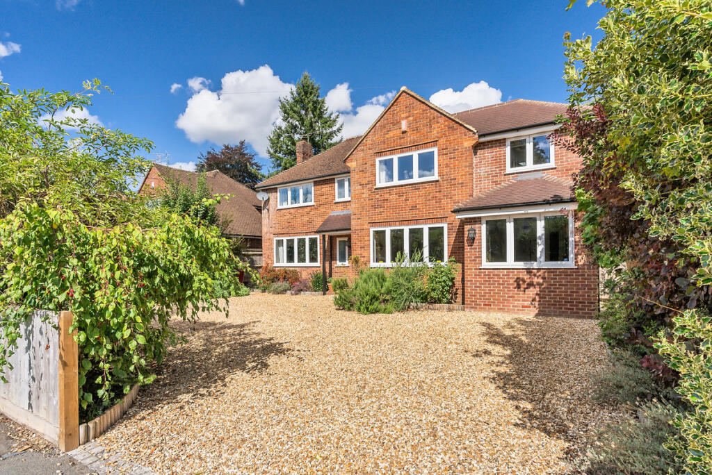 Main image of property: Wincroft Road, Reading, RG4