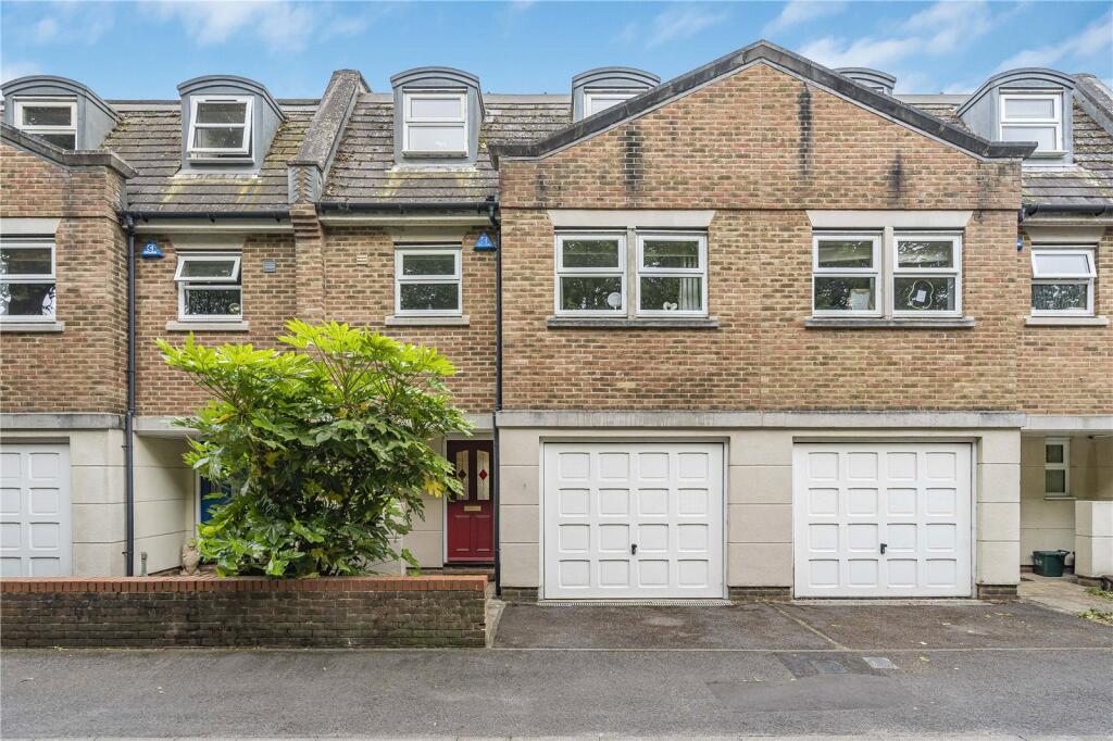Main image of property: Middle Way, Summertown, OX2