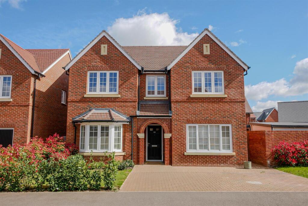 Main image of property: Maple Furlong, Benson
