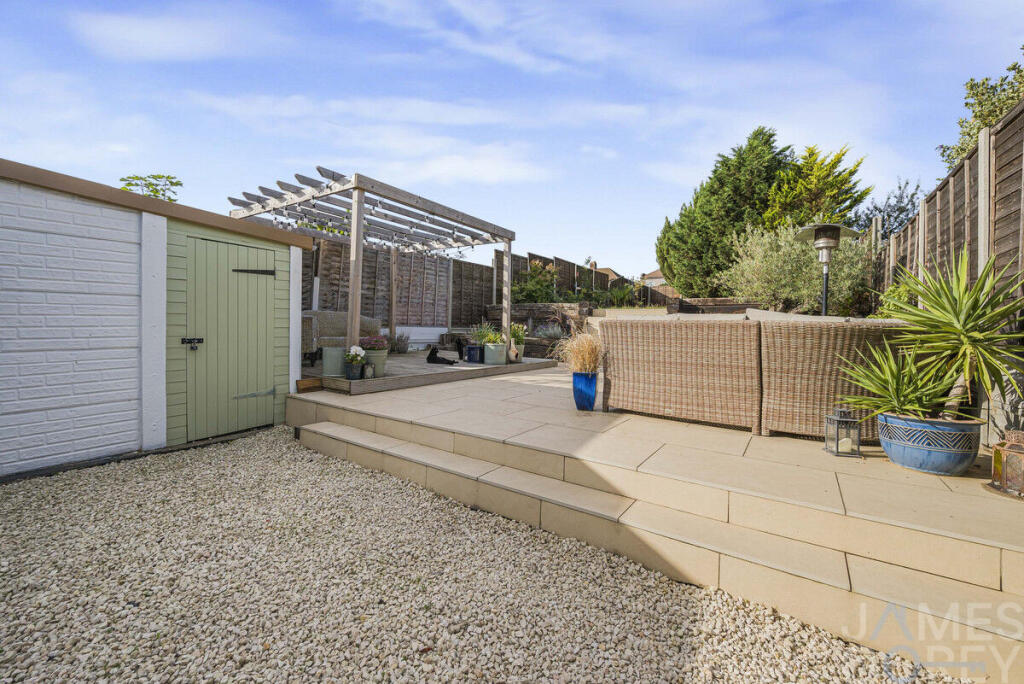 House in Dartford - View 3