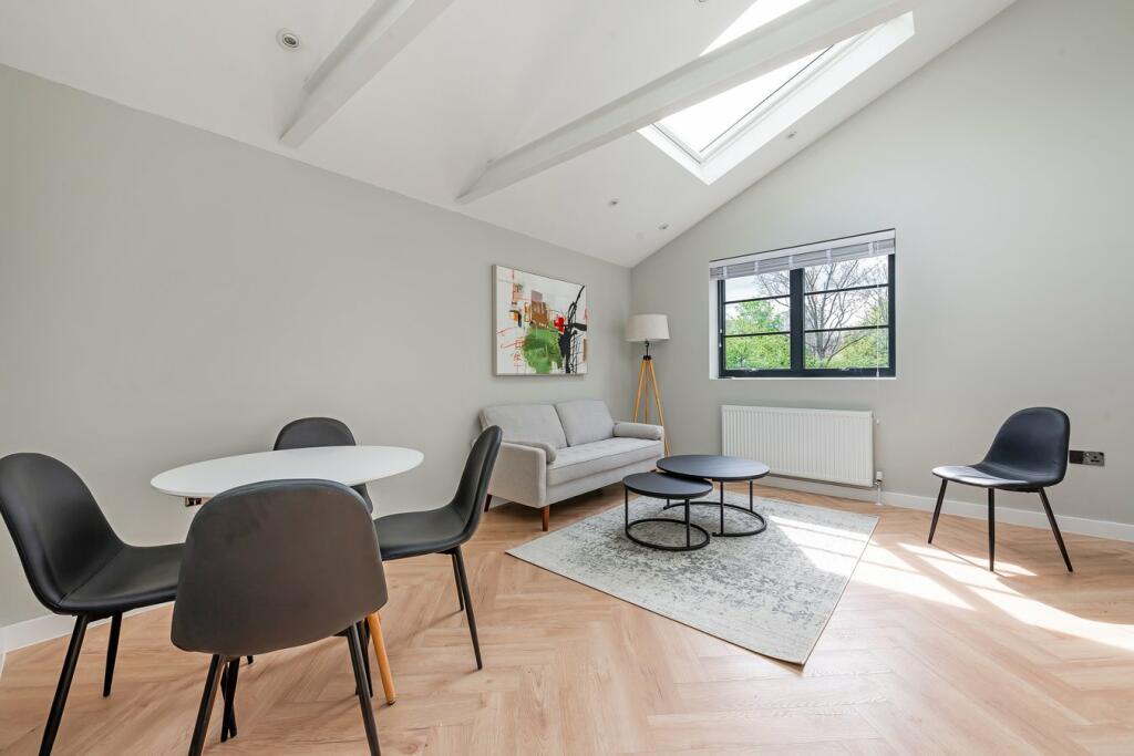 1-bed flat on Fordwych Road, London, NW2, £420,000
