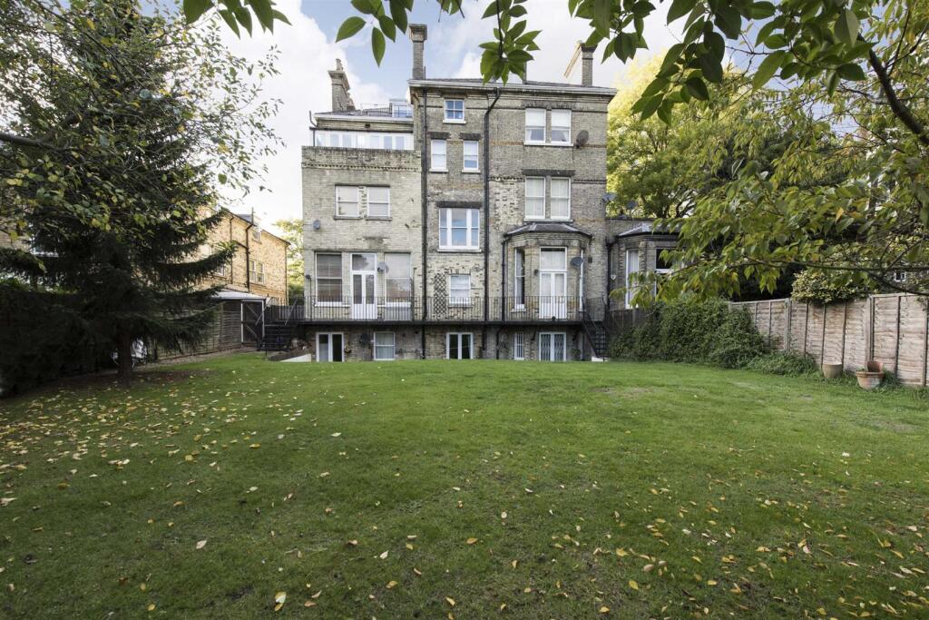 Property photo 8