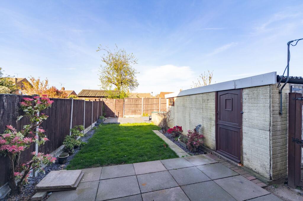 Balmoral Avenue, Shepshed, LE12 photo 4