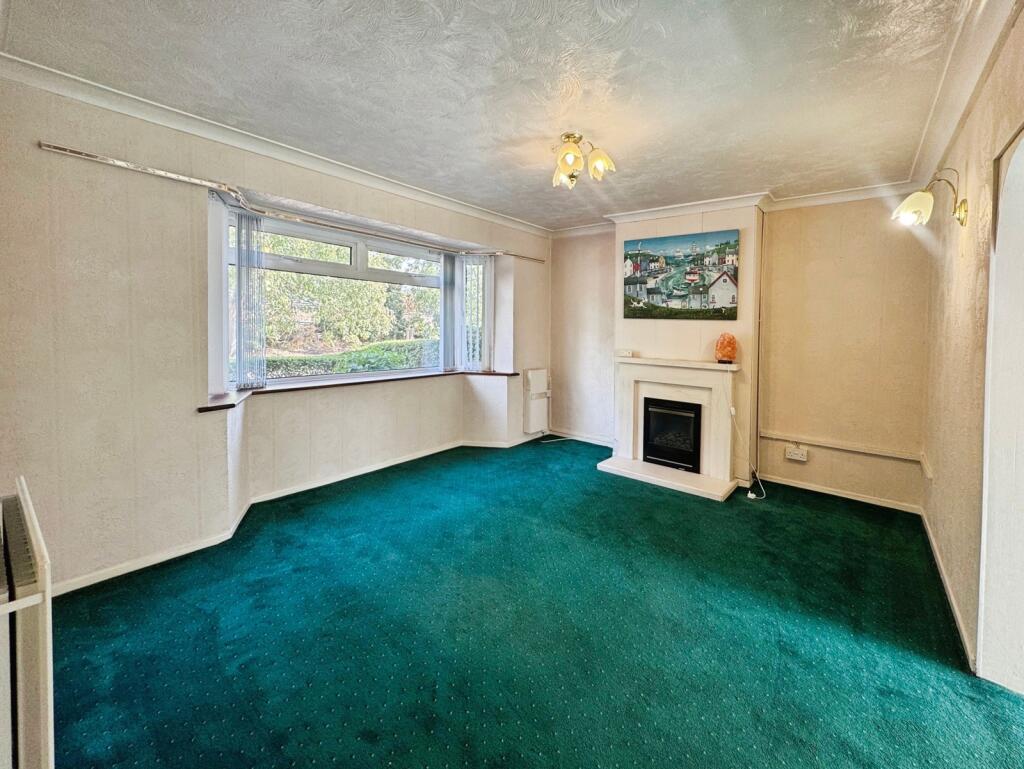House in Rushmoor, Hawley Lane, Farnborough - View 3