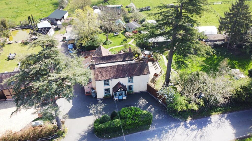 Main image of property: Salter Street, Earlswood, Solihull, West Midlands, B94