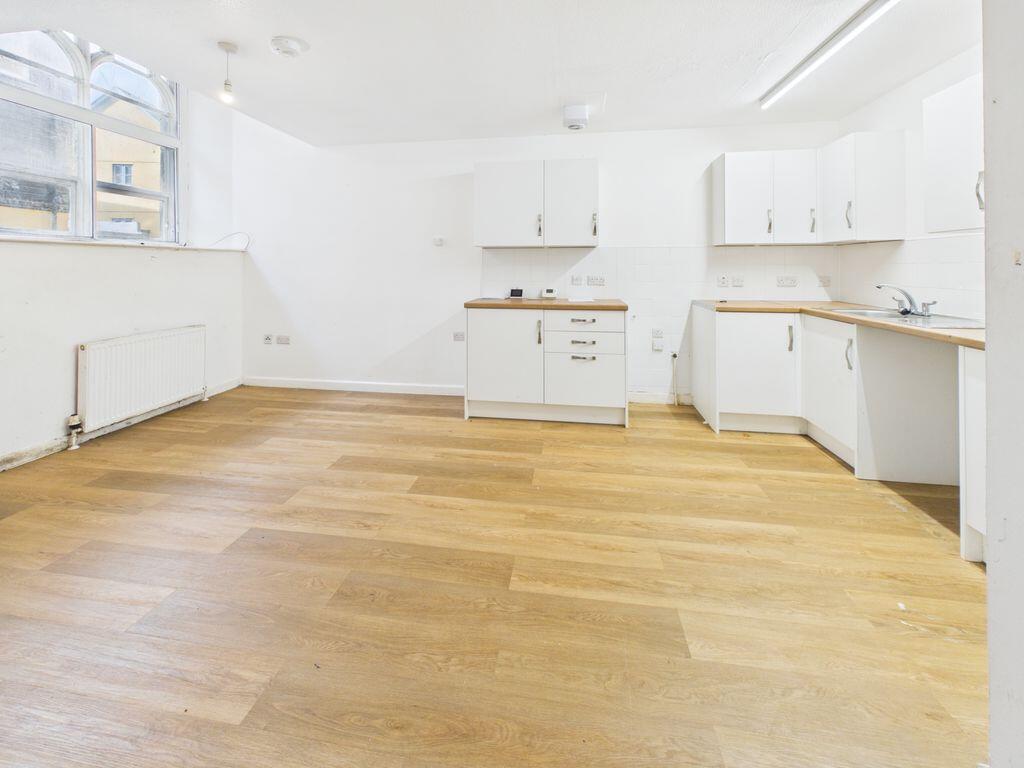 Apartment in Redruth, Cornwall - View 3