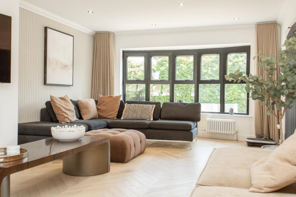 House in Canterbury - More