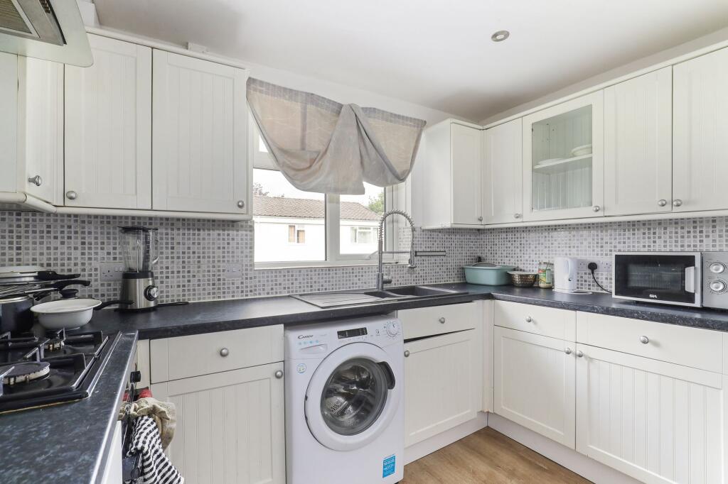 Moorfield Road, Backwell, BS48 photo 3