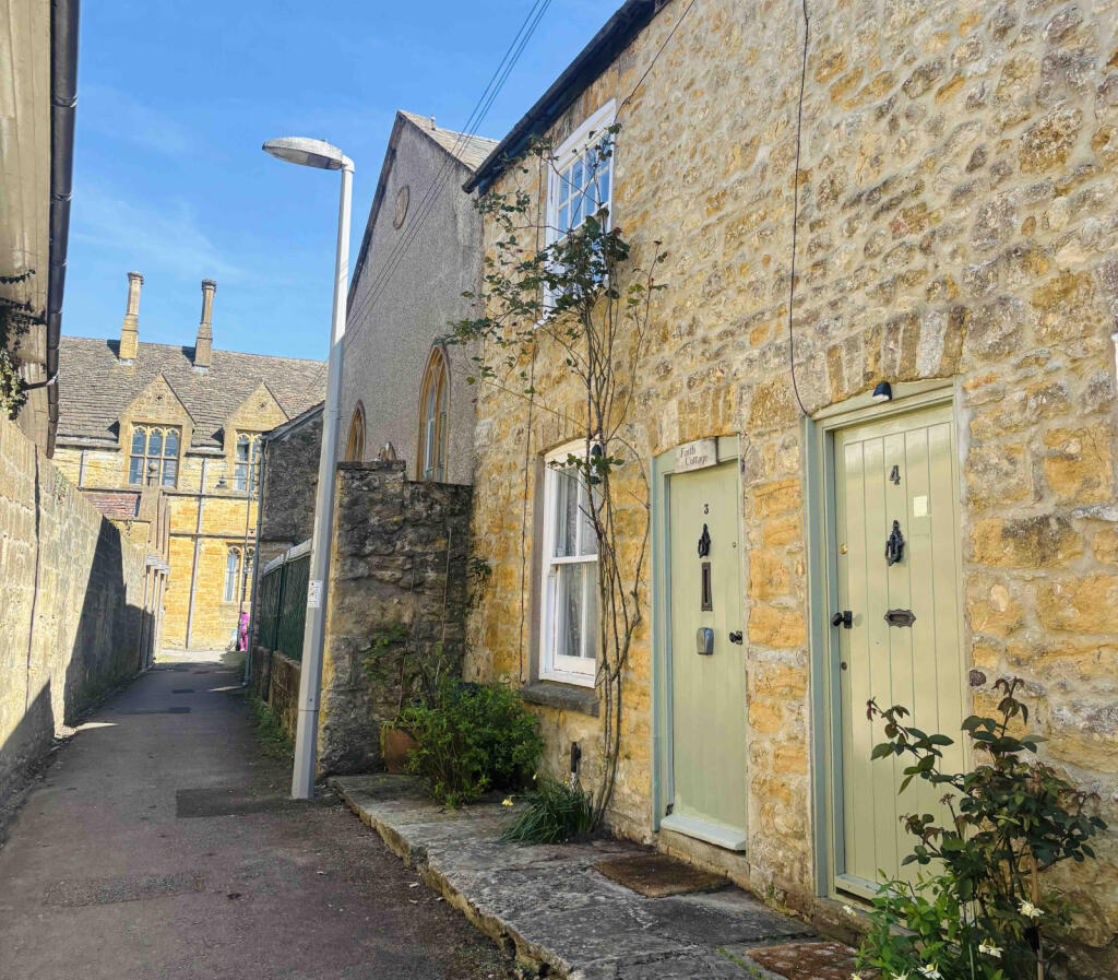 Main image of property: Finger Lane