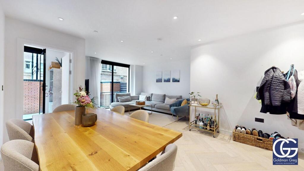 Main image of property: Dock Street, London, E1