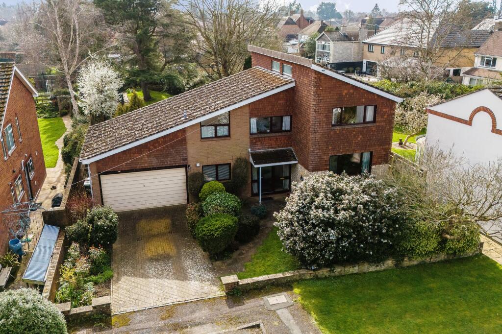Main image of property: Wheatcroft Close, Abingdon, OX14