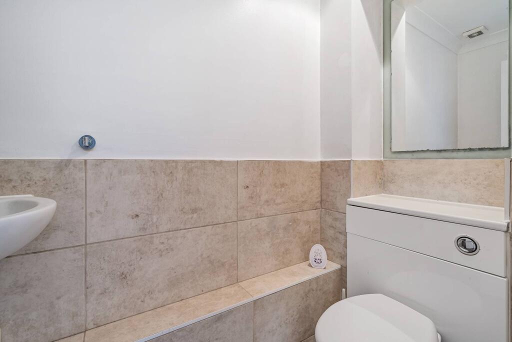 Main image of property: High Street, Borehamwood, WD6