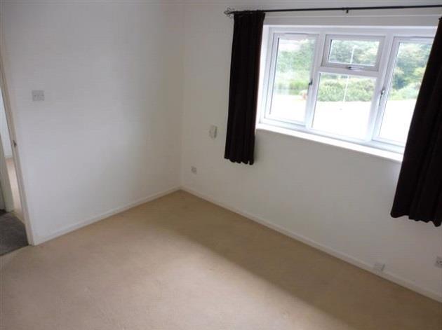 House in Dudley - View 5