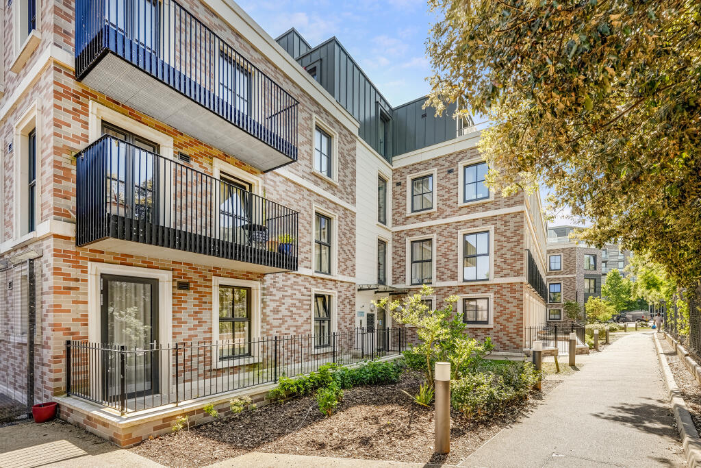 Main image of property: Twickenham Gateway, Bradshaw Close, TW1