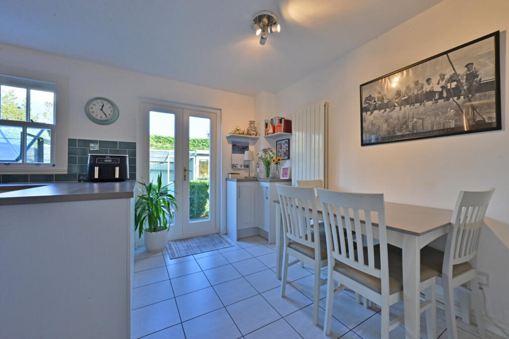 House in Lochwinnoch, Renfrewshire - More