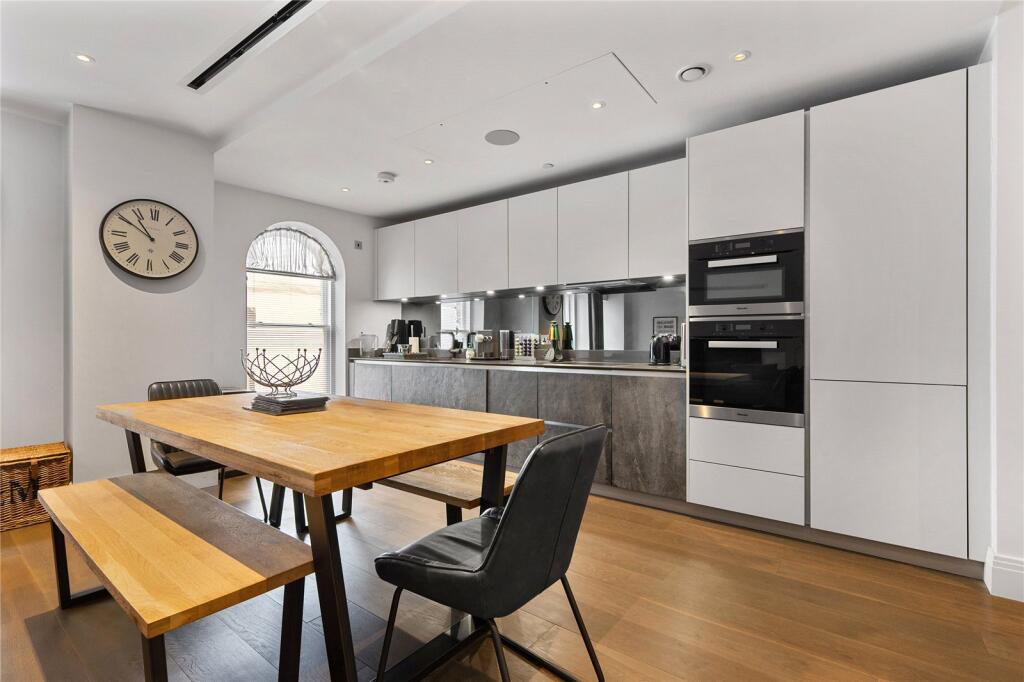Apartment in London, Blackfriars, City of London - View 3