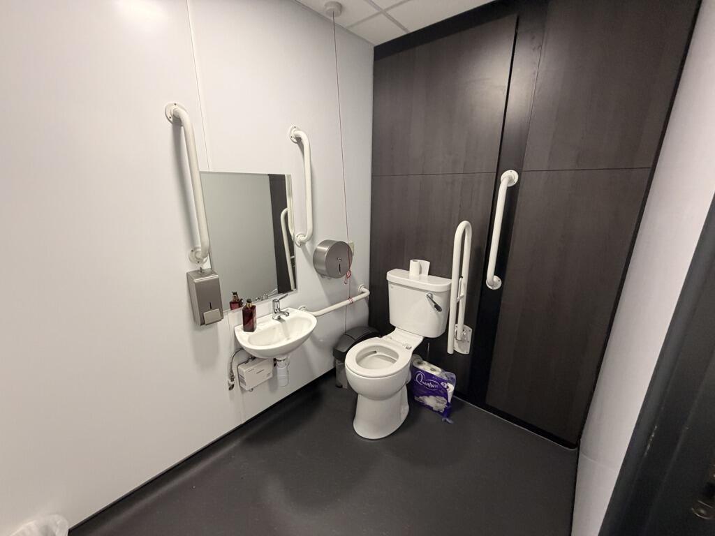 Photo 16